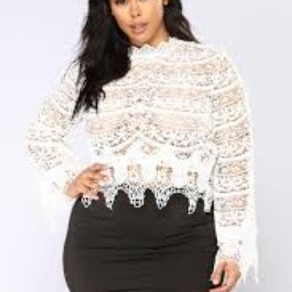 Ivory white lace top with long sleeves - Picture 2 of 3